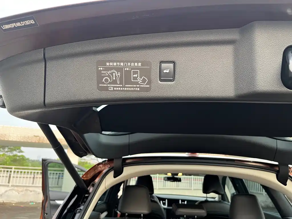 Infiniti QX50 — миниатюра 21