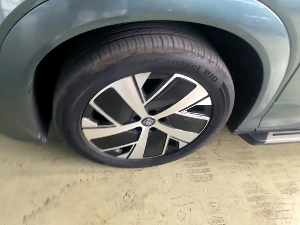 BYD Tang L - фото 23