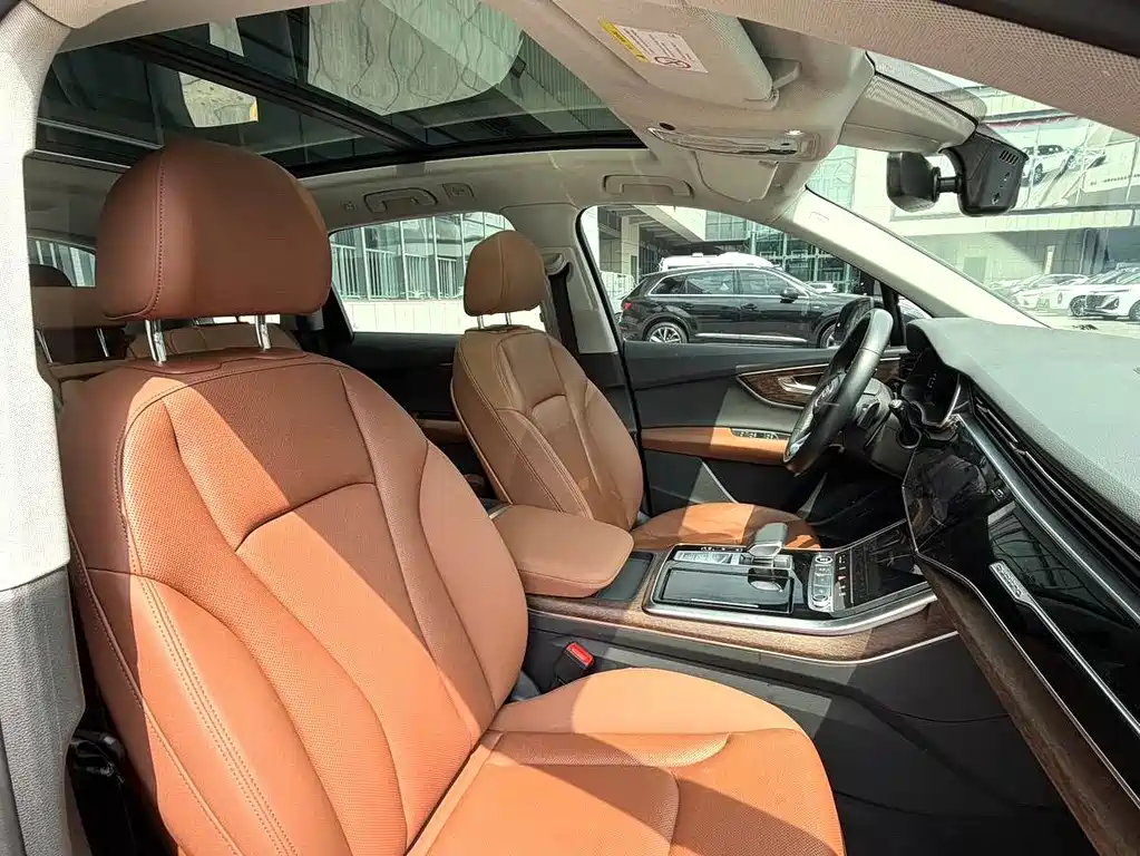 Audi Q7 — миниатюра 15