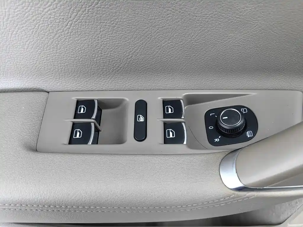 Volkswagen Magotan — миниатюра 9
