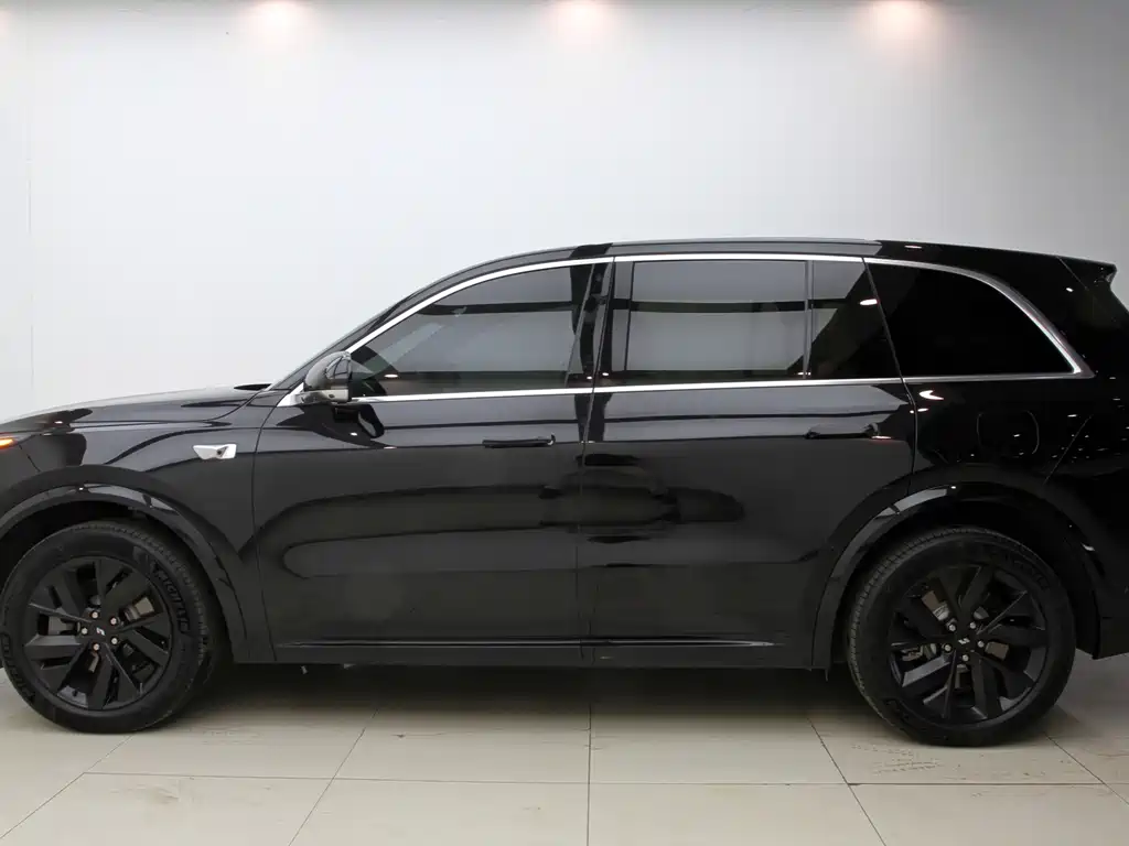 Li Auto Li L8 — миниатюра 7
