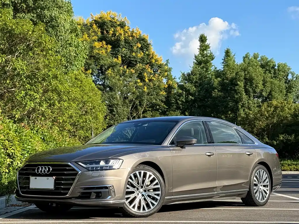 Audi A8 — фотографии объявления, Фото 2