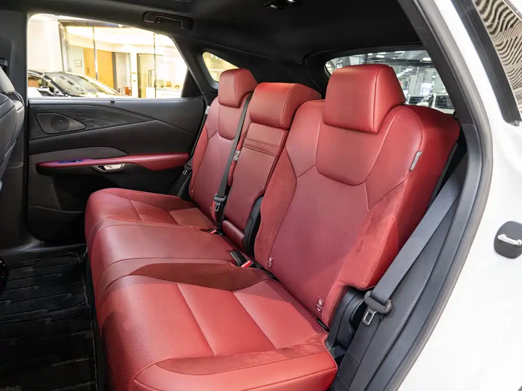 Lexus RX — миниатюра 12