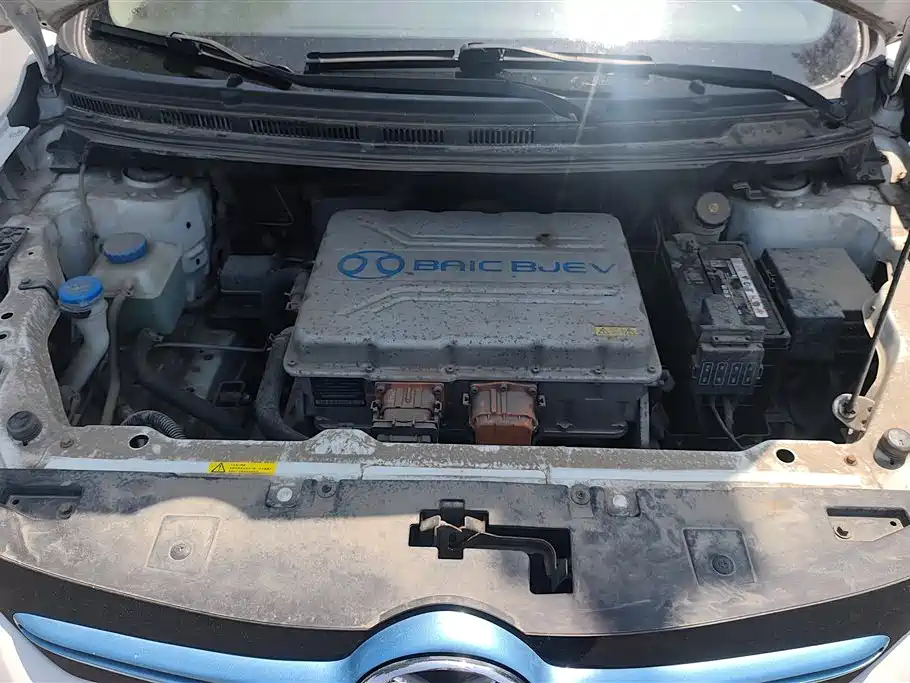 BAIC New Energy EX — миниатюра 10