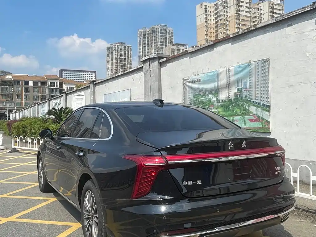 Hongqi Hongqi H5 — миниатюра 7