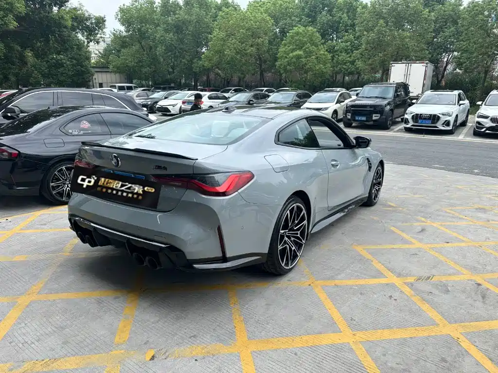 BMW M4 — миниатюра 6