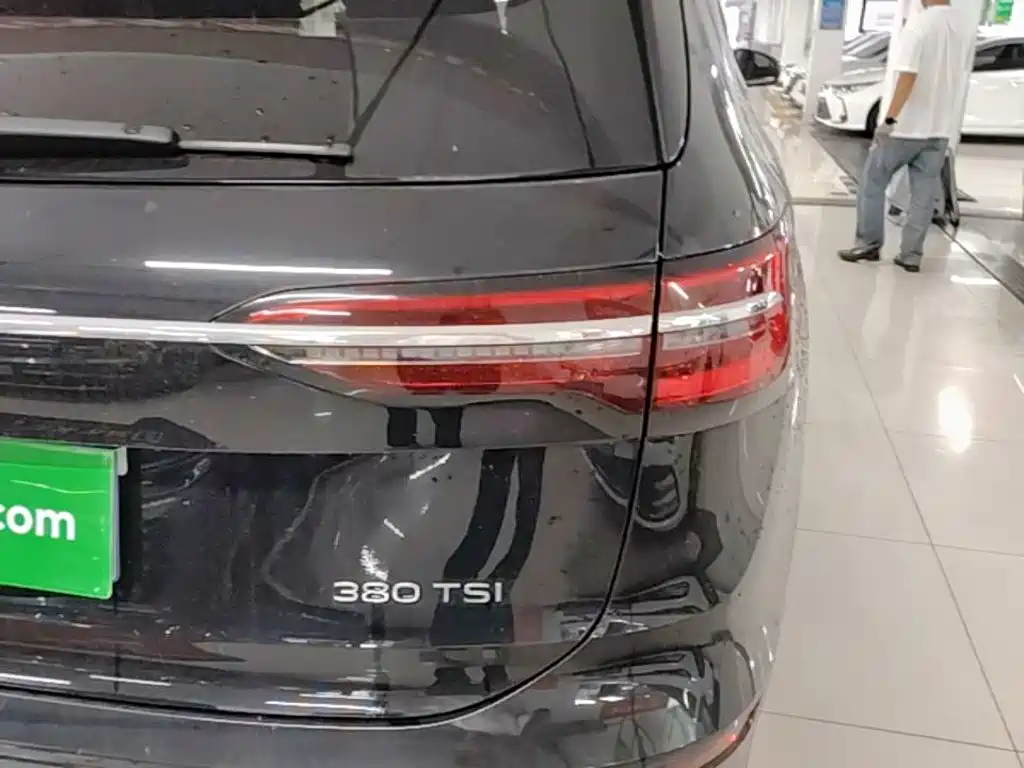Volkswagen Viloran 2022 380TSI