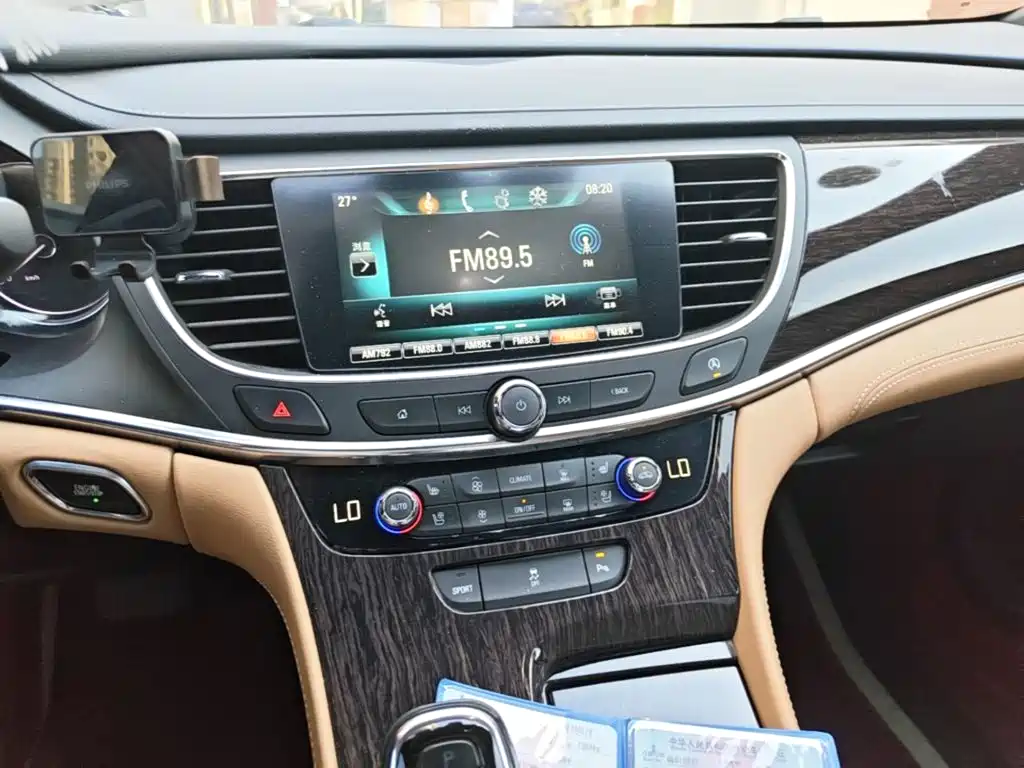 Buick LaCrosse — миниатюра 13