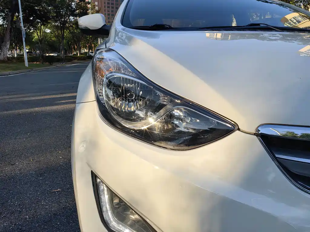 Hyundai Elantra Langdong — миниатюра 15