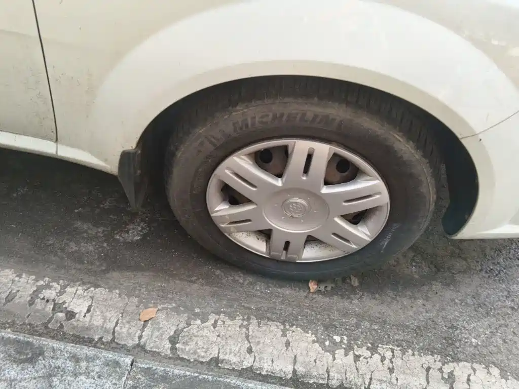 Buick Excelle — миниатюра 8