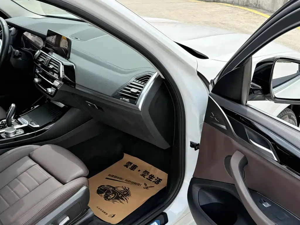 BMW X3 — миниатюра 9