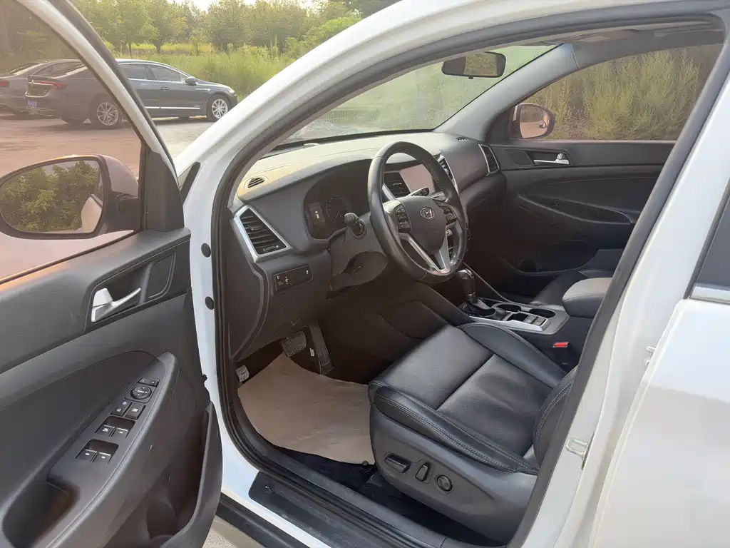 Hyundai Tucson — миниатюра 7
