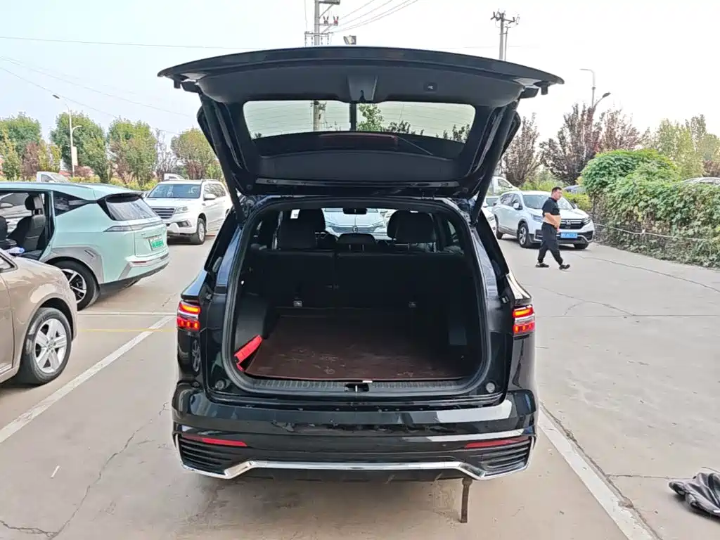 Geely Xingyue L — миниатюра 19