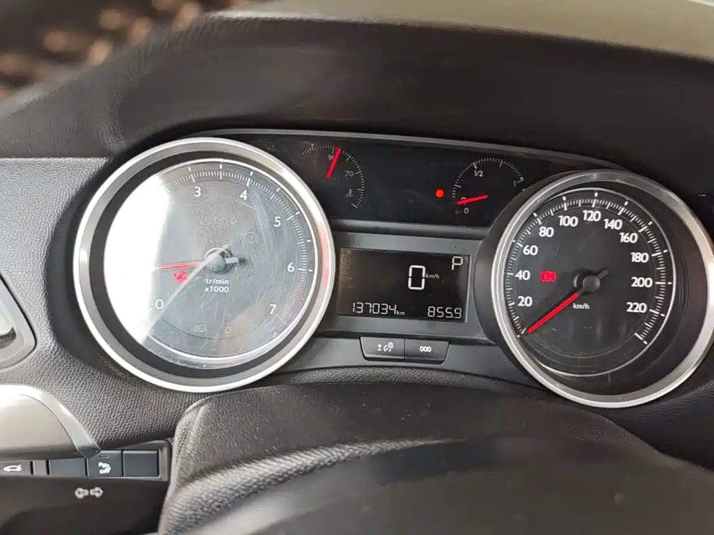 Peugeot 408 — миниатюра 12