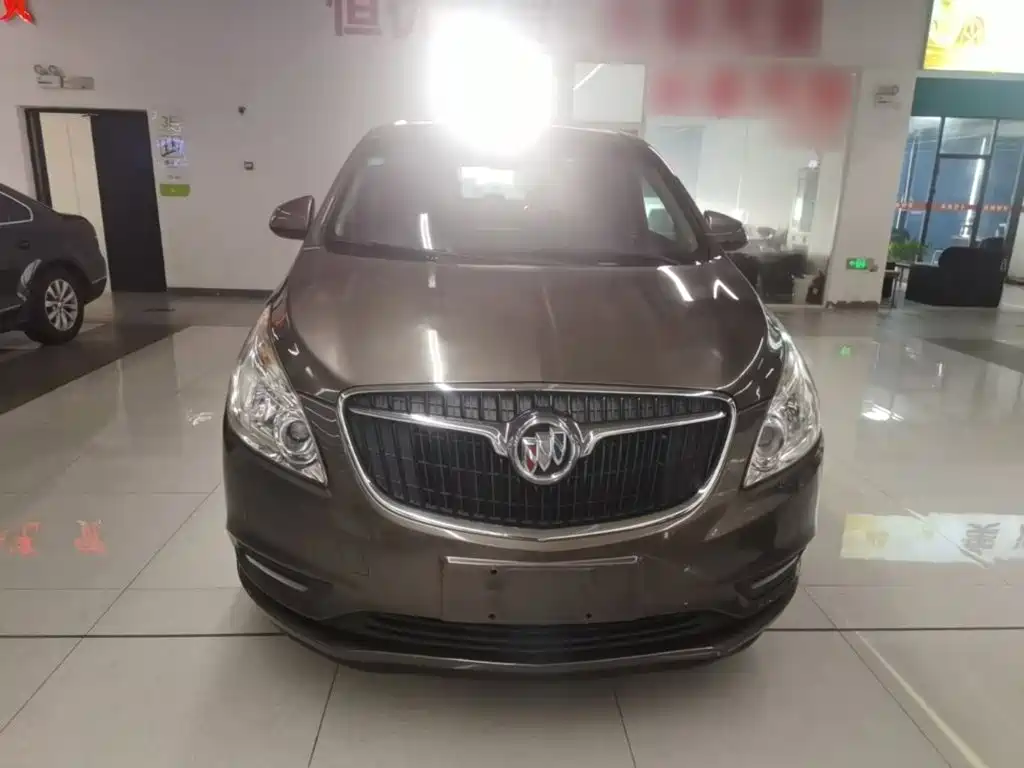 Buick GL8 — миниатюра 3