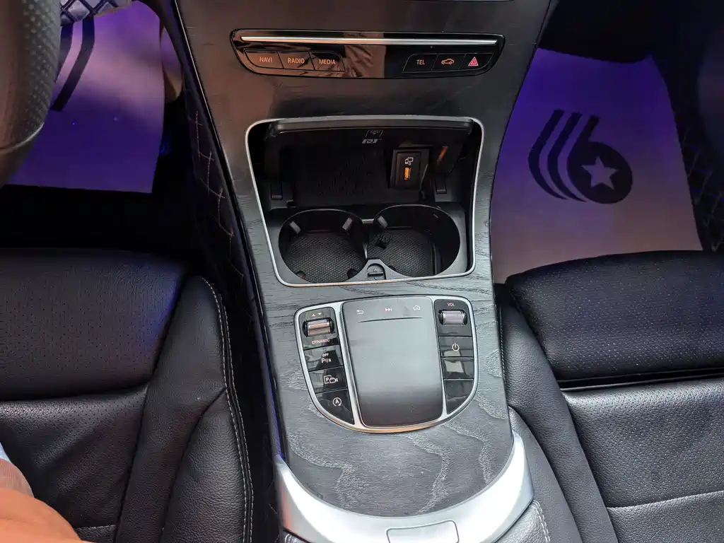 Mercedes-Benz C-Class — миниатюра 10