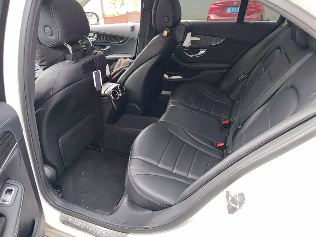 Mercedes-Benz C-Class — миниатюра 22