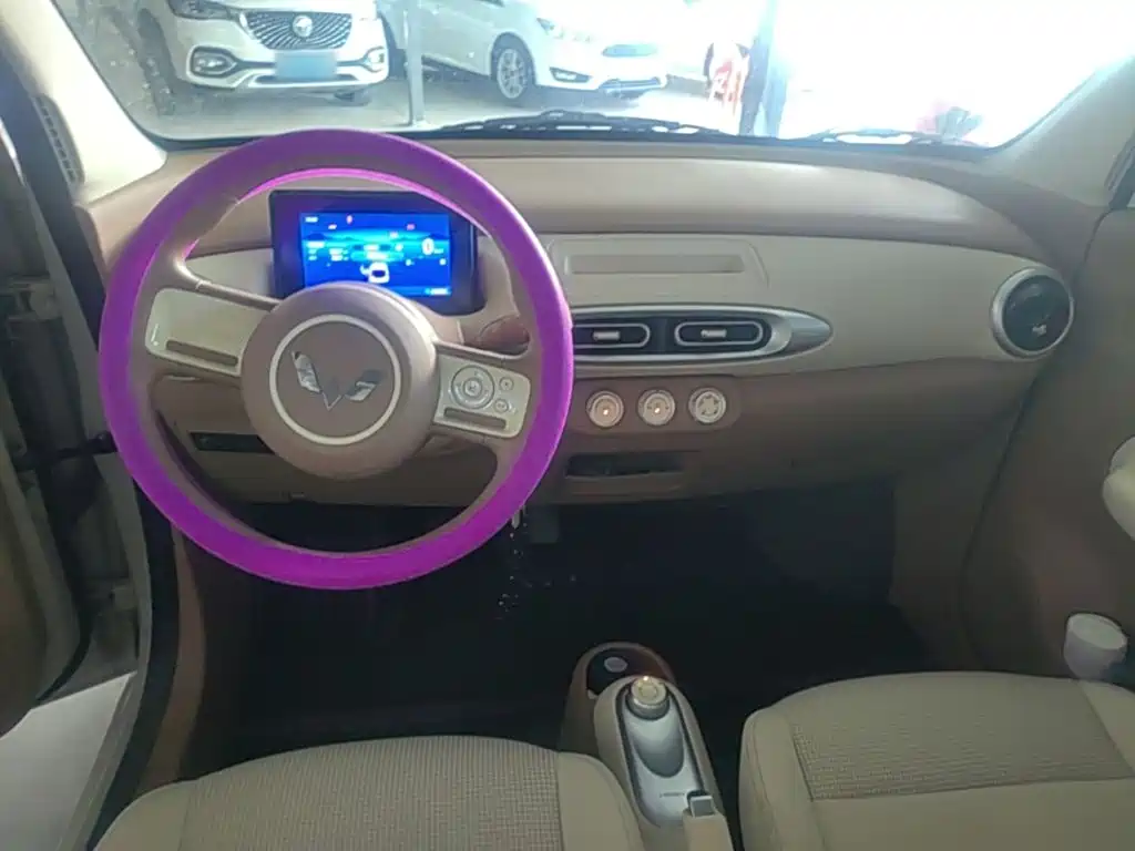 Wuling MINIEV — миниатюра 10