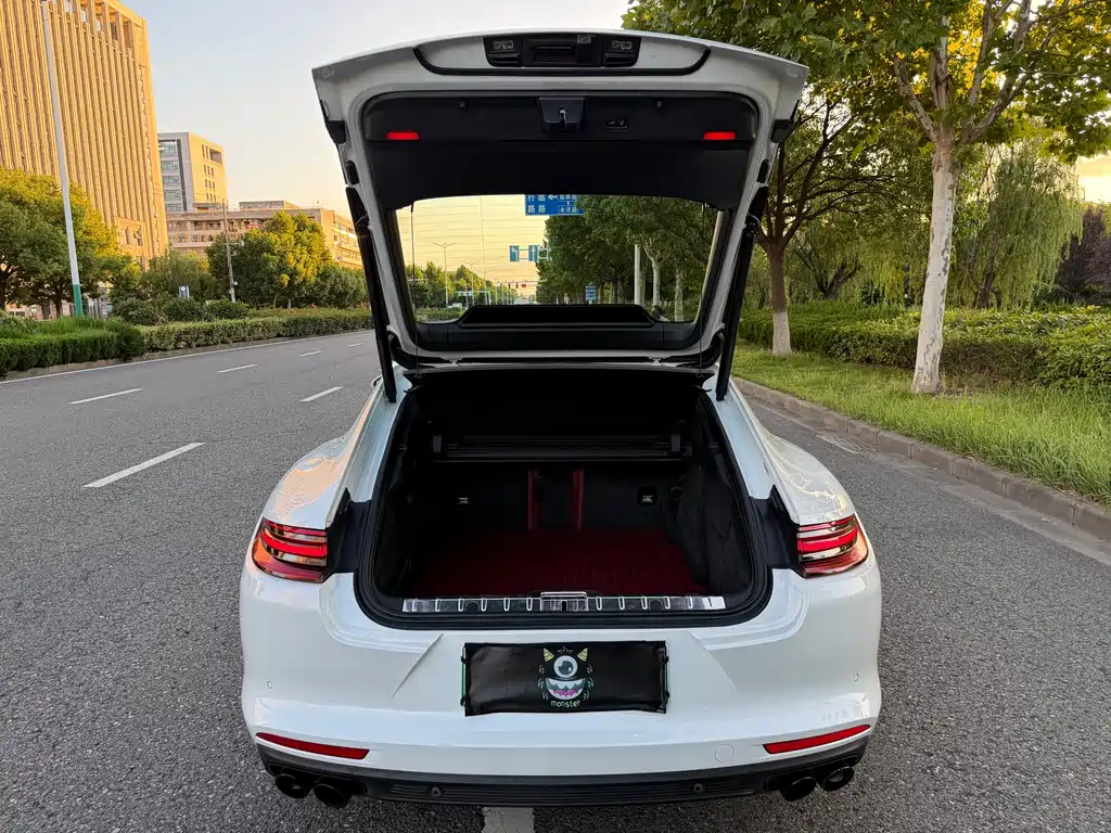 Porsche Panamera Hybrid — миниатюра 15