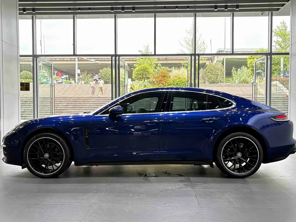 Porsche Panamera — миниатюра 8