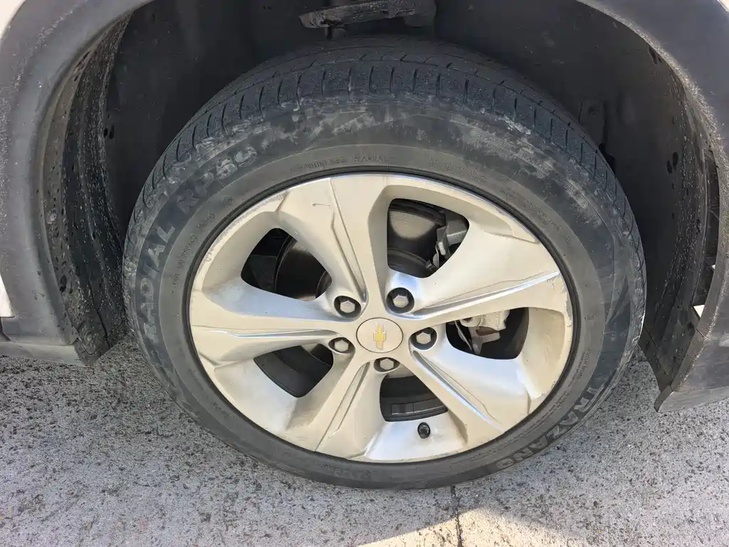 Chevrolet Menlo — миниатюра 7