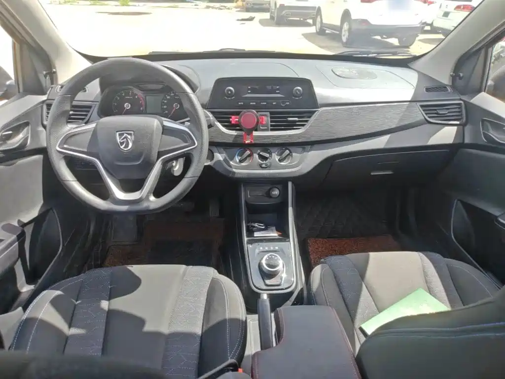 Baojun 310W — миниатюра 13