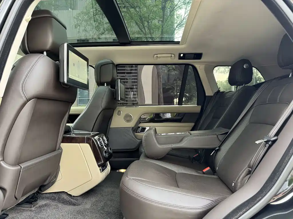 Land Rover Range Rover — миниатюра 10
