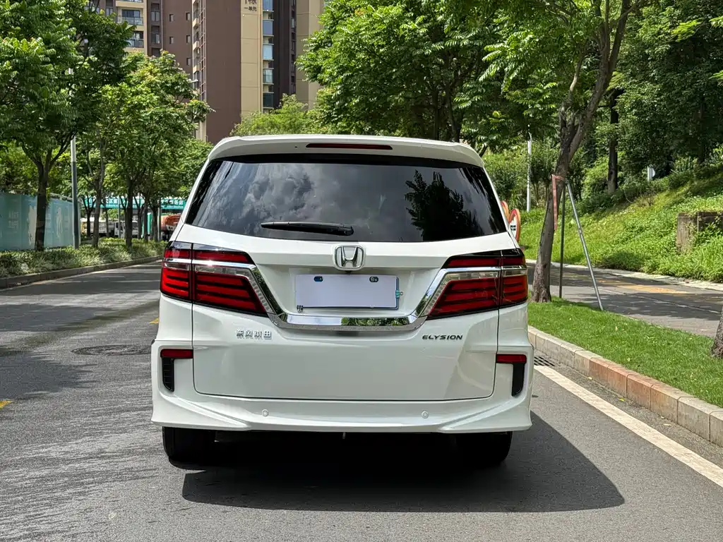 Honda Elysion 2016 2.4L Luxury