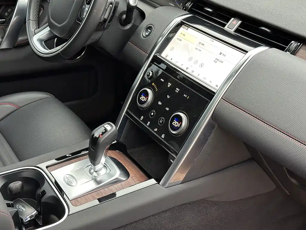 Land Rover Discovery Sport — миниатюра 20