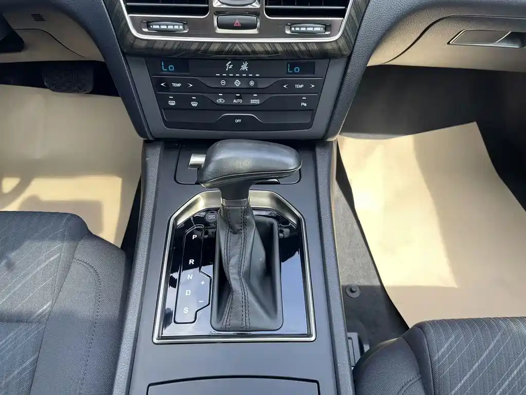 Hongqi H7 1.8T Official Edition, фото 20