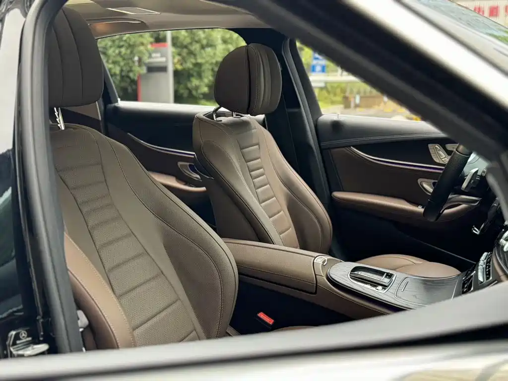 Mercedes-Benz E-Class — миниатюра 18