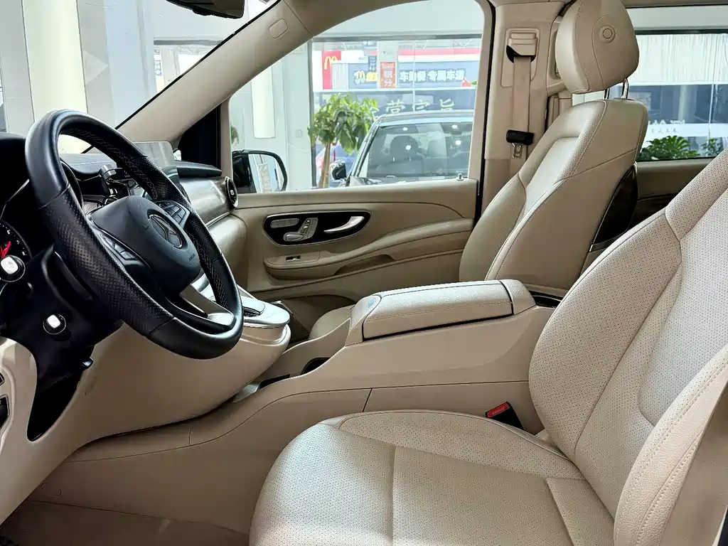 MERCEDES-BENZ V CLASS