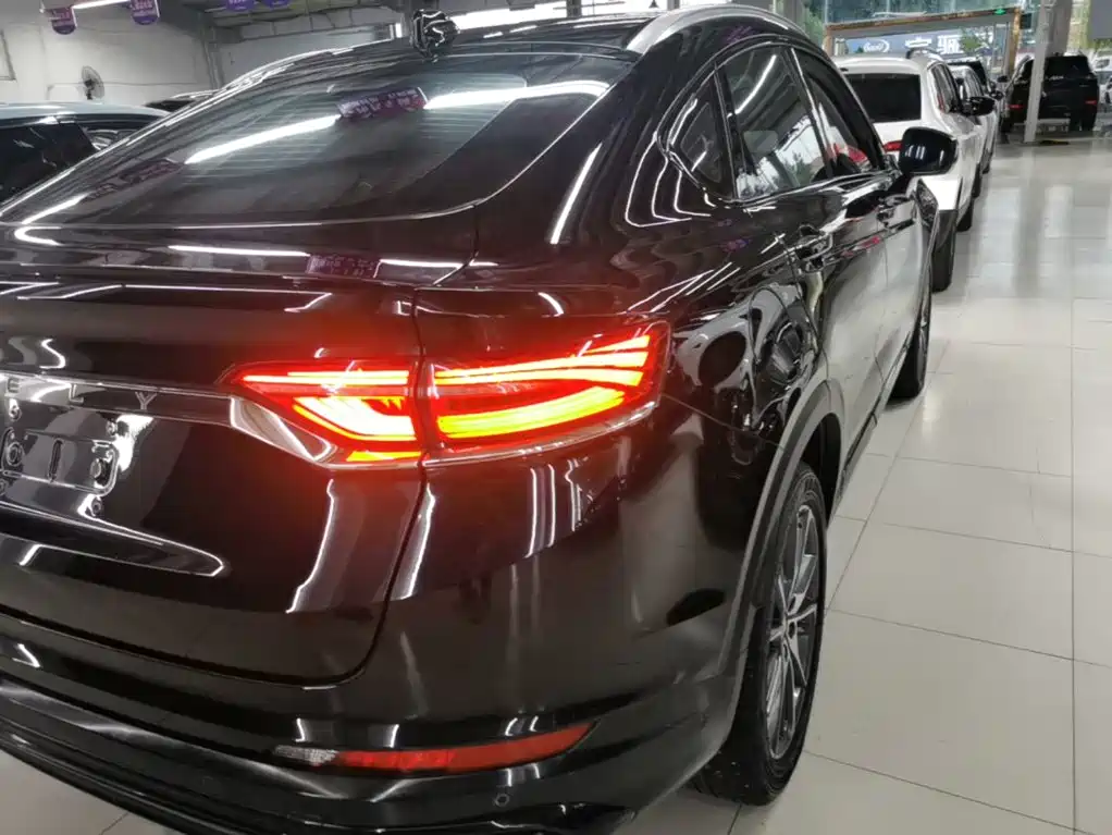 Geely Xingyue New Energy — миниатюра 8