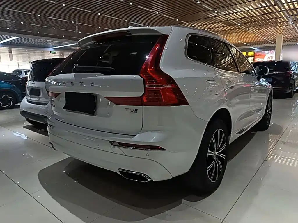Volvo XC60 2021 T5 Luxury