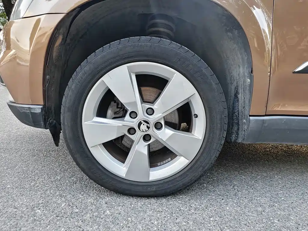 Skoda Yeti — миниатюра 14