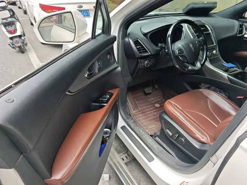 Lincoln MKX — миниатюра 14
