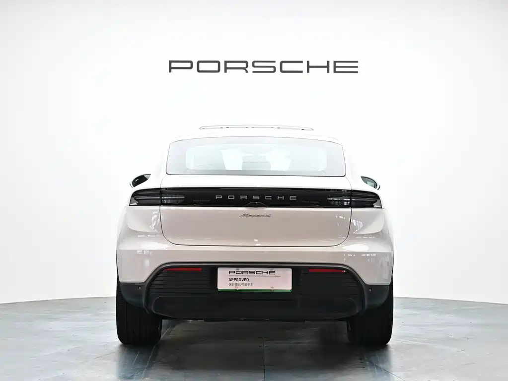 Porsche Macan EV — миниатюра 15