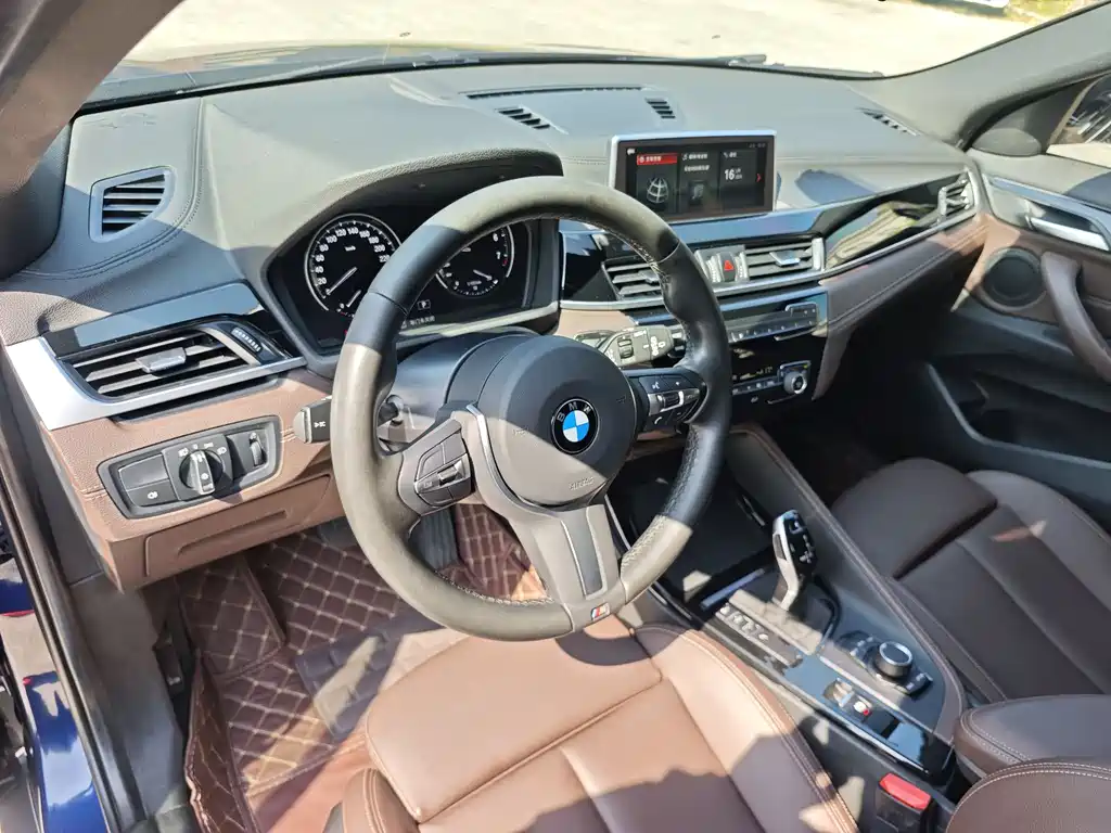 BMW X2 sDrive25i Leading Type M Offroad Package, фото 14