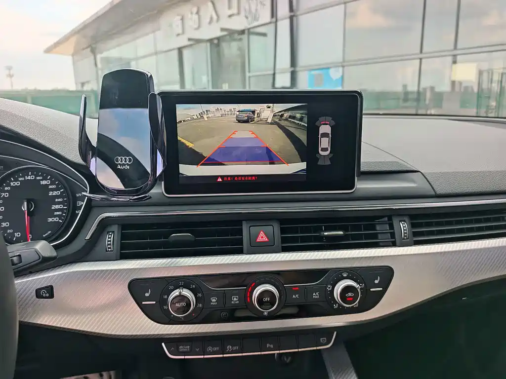 Audi A4L — миниатюра 14