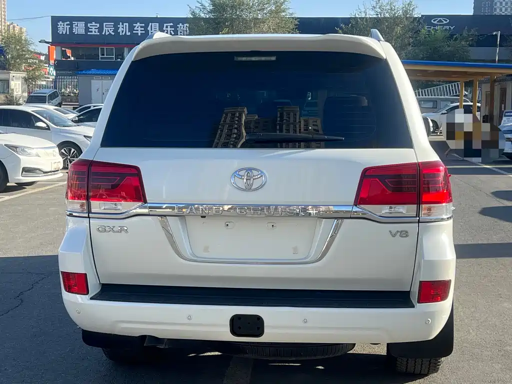 Toyota Land Cruiser — миниатюра 7