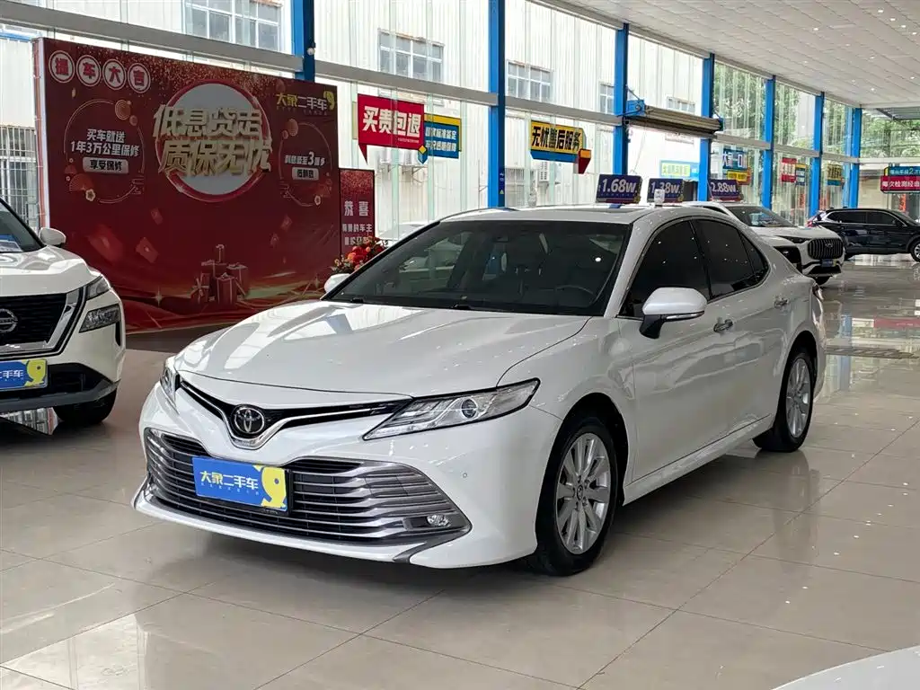 Купить Toyota Camry