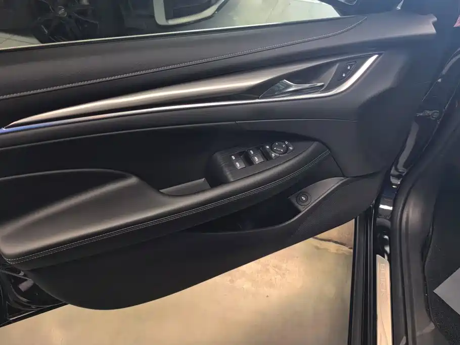 Buick LaCrosse — миниатюра 7