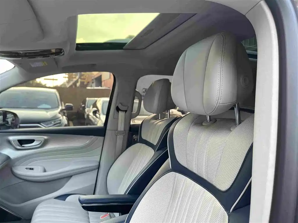 Roewe iMAX8 — миниатюра 9