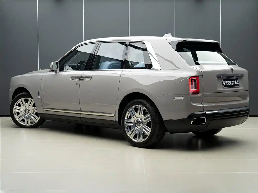 ROLLS-ROYCE CULLINAN