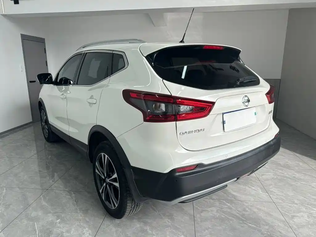 Nissan Qashqai — миниатюра 4