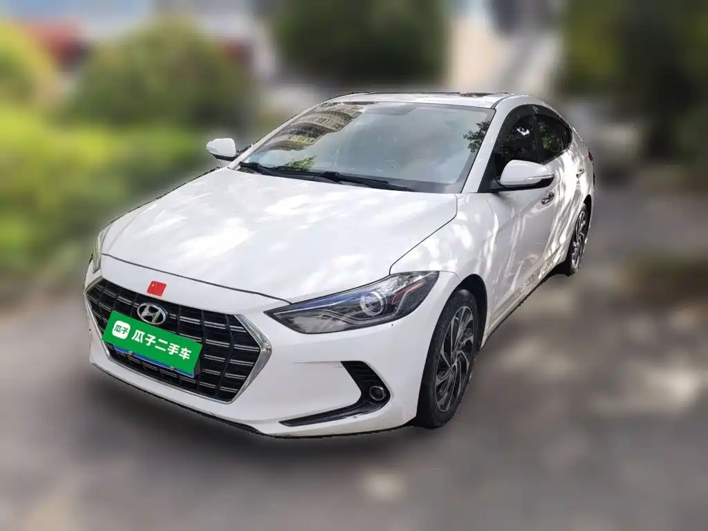 Hyundai Elantra — миниатюра 2