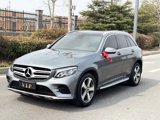 MERCEDES-BENZ GLC