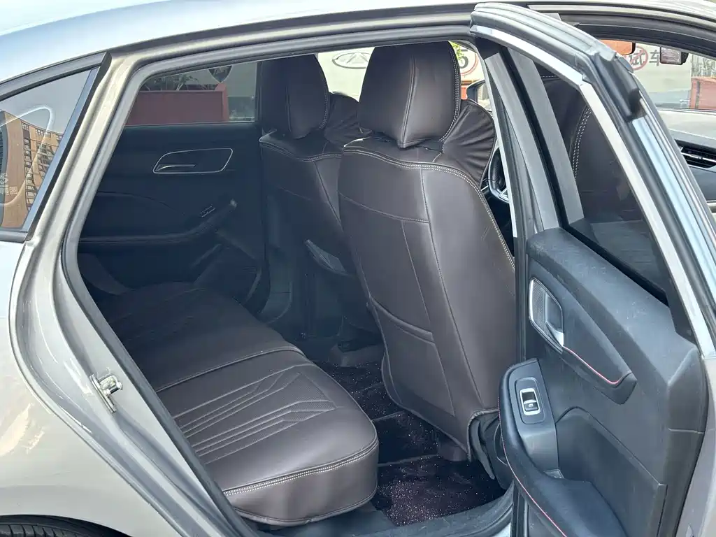 MG MG6 — миниатюра 3