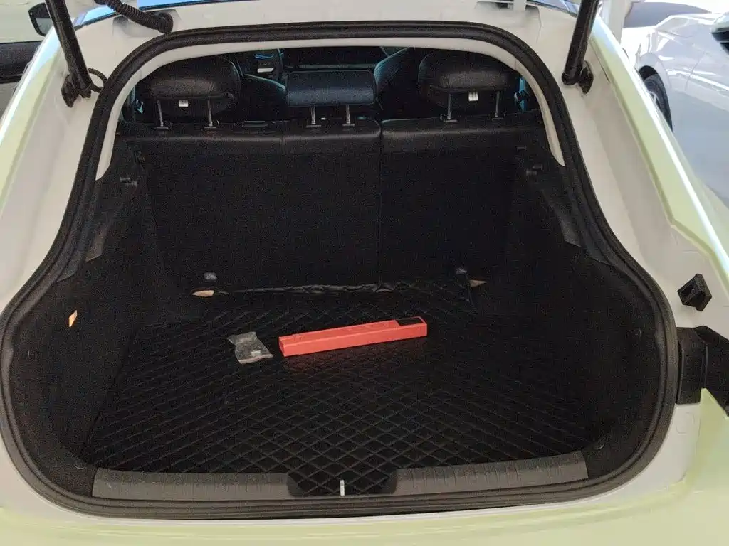Changan UNI-V iDD — миниатюра 15