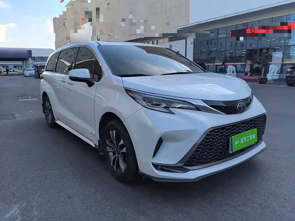 Toyota Granvia — миниатюра 4